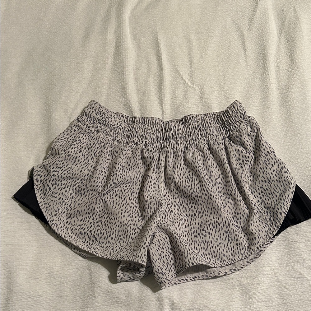Lululemon short